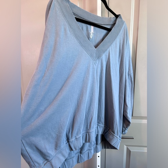 Free People Oversized Key Player Sweatshirt Size Small - Picture 8 of 11